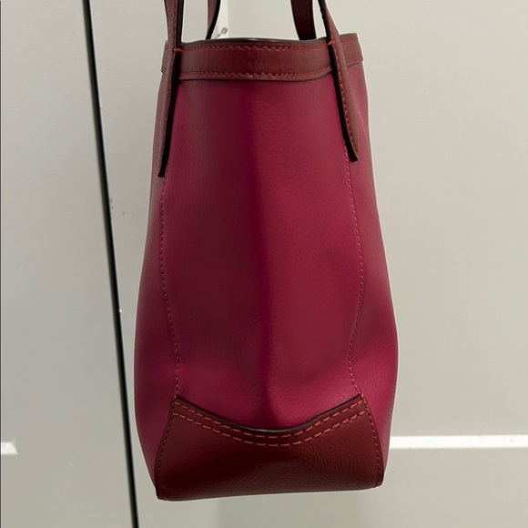 Coach (NWT) Tote 27 in Colorblock With Horse And Carriage - Picture 6 of 17